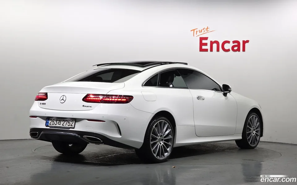Mercedes-Benz E-Class E450 4MATIC 2022 — миниатюра 2