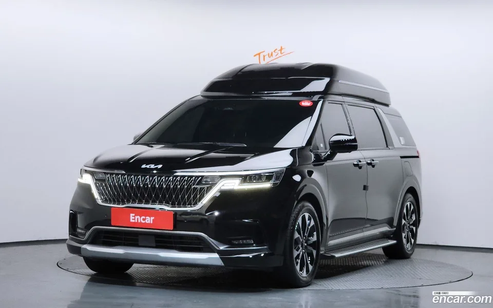Kia Carnival 7 2022 — фото 1, купить с доставкой в Москву