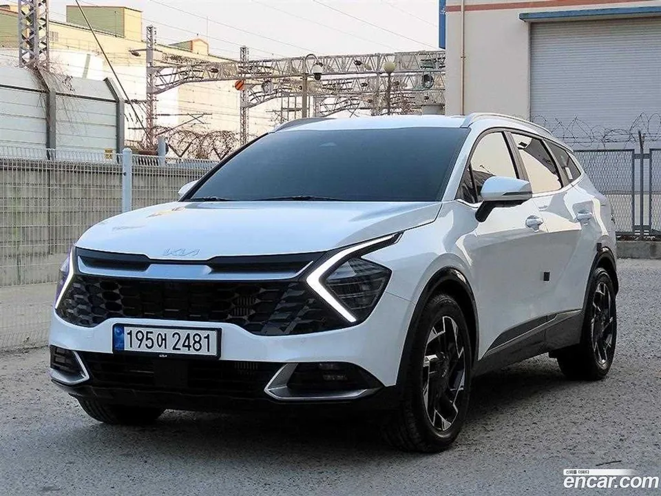 Kia Sportage 1.6 2WD 2023 — миниатюра 2