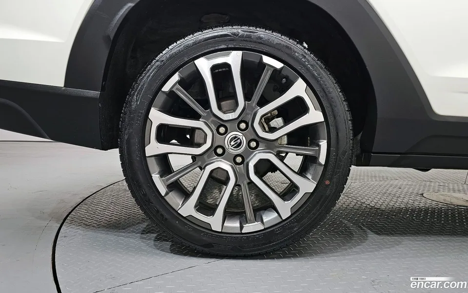 KG Mobility Torres 1.5 2WD 2022 — миниатюра 5