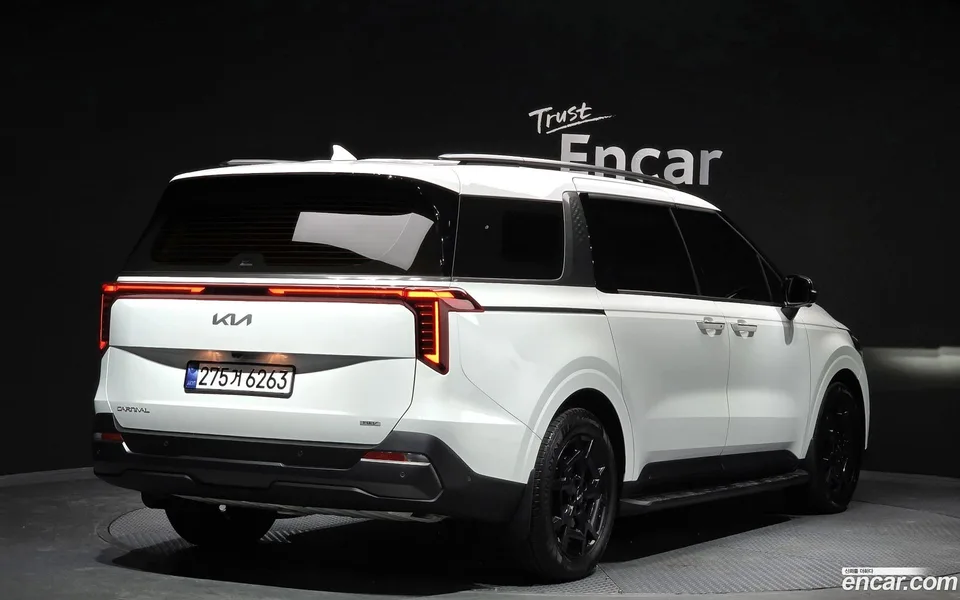 Kia Carnival HEV 9 2025 — миниатюра 2