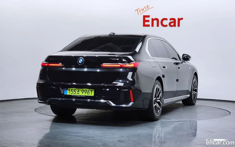 BMW 7 Series 740d xDrive M 2024 — миниатюра 2