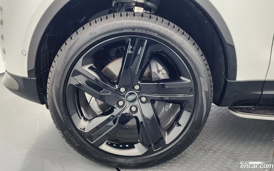 Land Rover Discovery P360 HSE 2025 — миниатюра 5