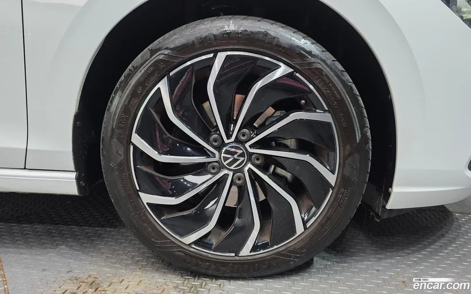 Volkswagen Golf 2.0 TDI 2023 — миниатюра 5