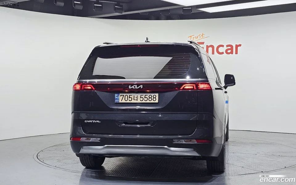 Kia Carnival 11 2023 — миниатюра 4