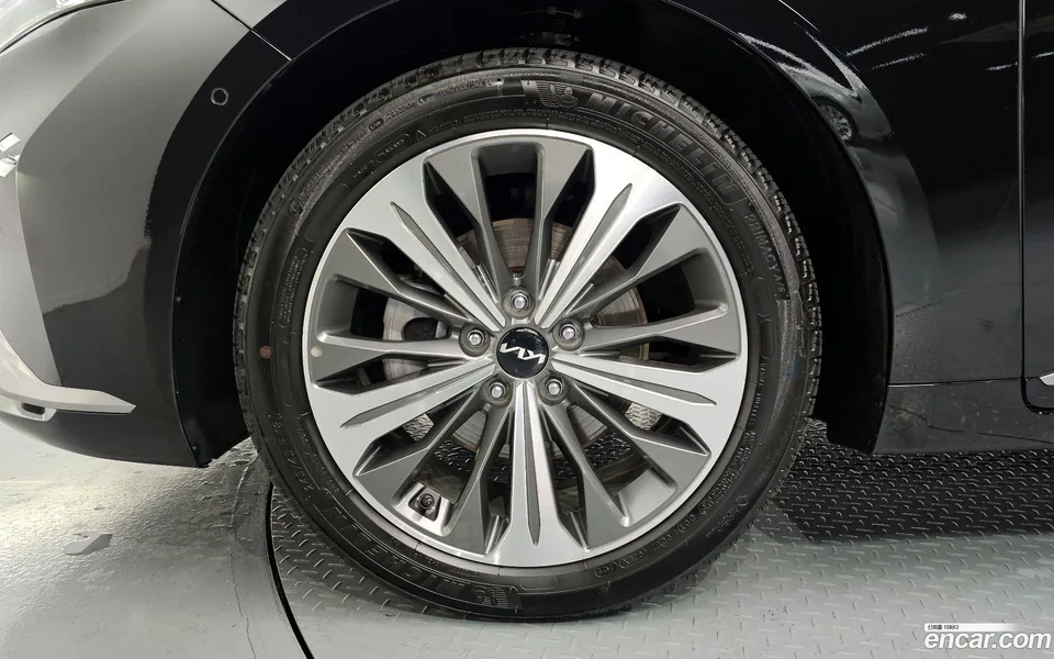 Kia K8 Hybrid 2023 — миниатюра 5