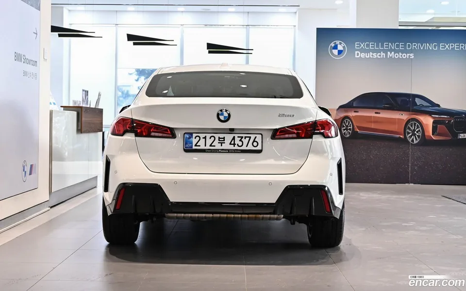 BMW 2 Series Gran Coupe 228 xDrive M 2025 — миниатюра 3