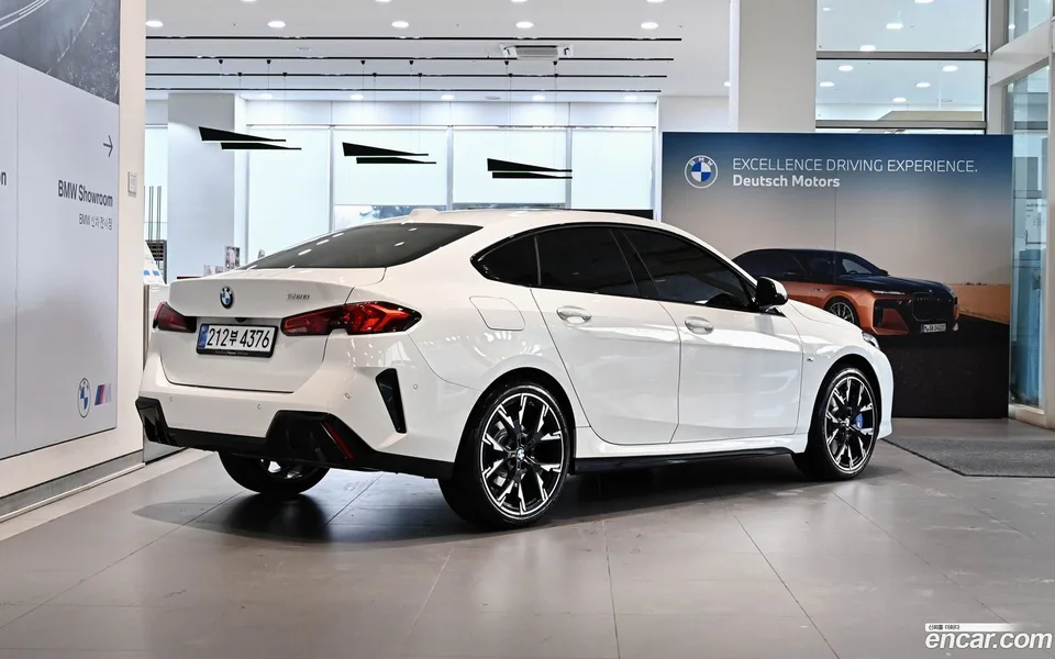BMW 2 Series Gran Coupe 228 xDrive M 2025 — миниатюра 4