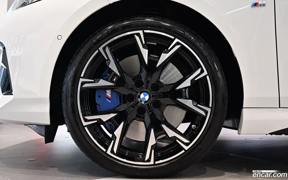 BMW 2 Series Gran Coupe 228 xDrive M 2025 — миниатюра 5