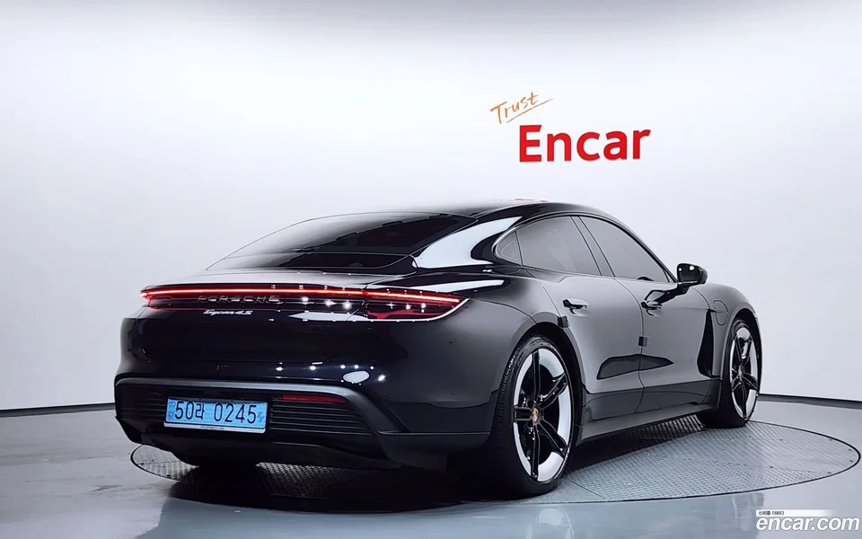 Porsche Taycan 4S 2025 — миниатюра 2