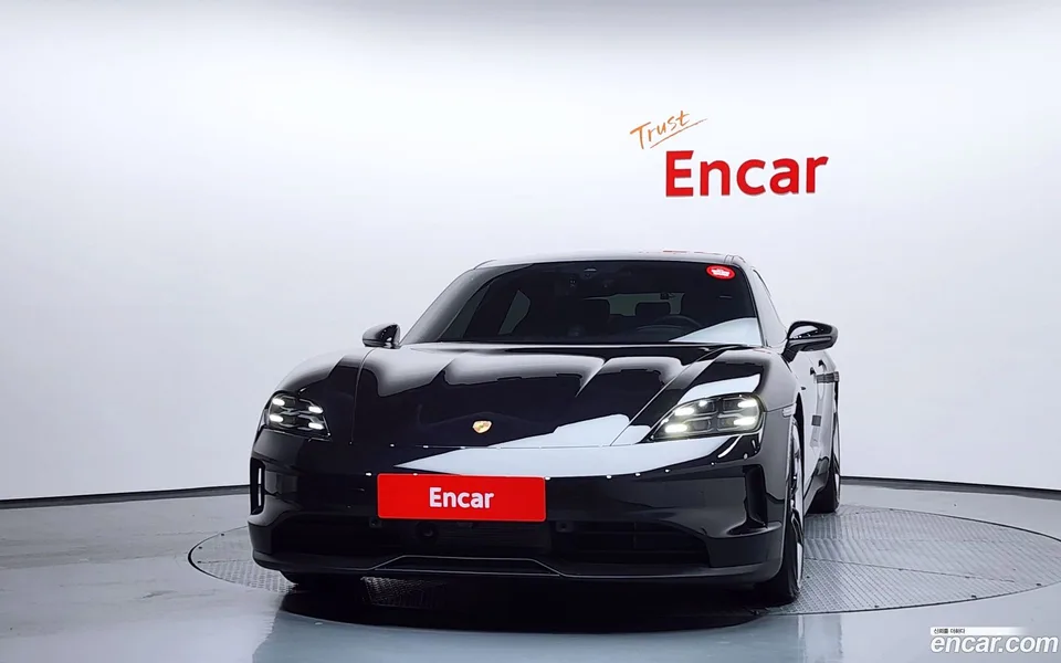 Porsche Taycan 4S 2025 — миниатюра 3