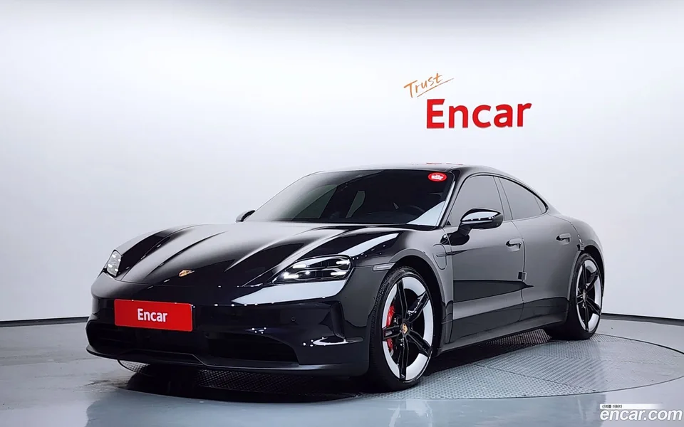 Porsche Taycan 4S 2025 — фото 1, купить с доставкой в Москву