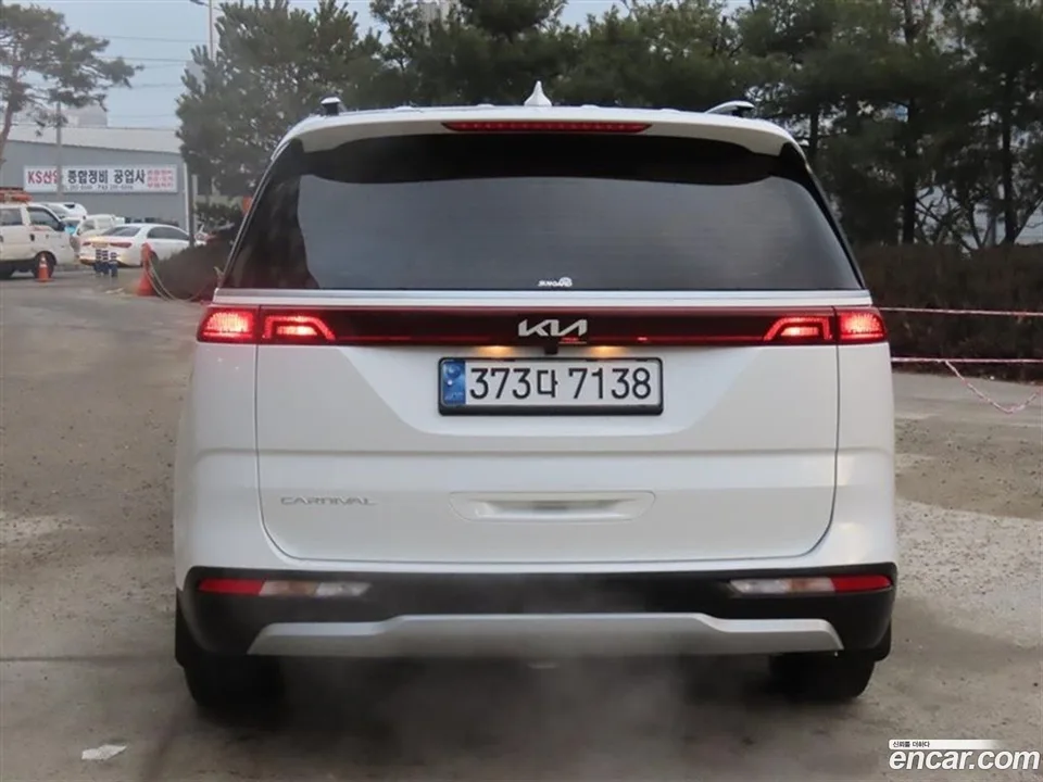 Kia Carnival 9 2022 — миниатюра 4