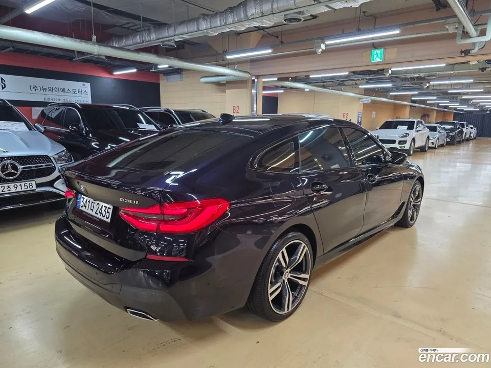 BMW 6 Series GT 630i xDrive M 2022 — миниатюра 4