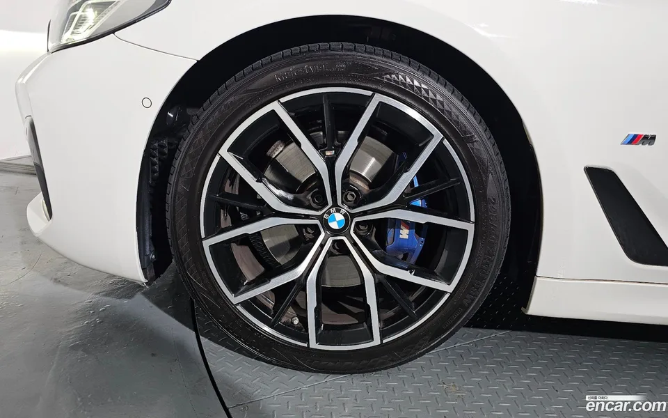 BMW 5 Series 520i M 2022 — миниатюра 5