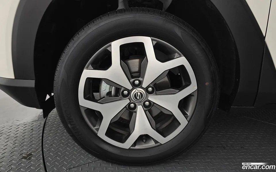 KG Mobility Torres 1.5 2WD 2023 — миниатюра 5