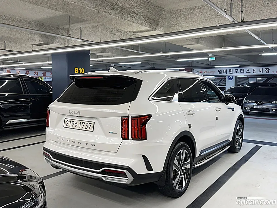 Kia Sorento HEV 1.6 2WD 2022 — миниатюра 3