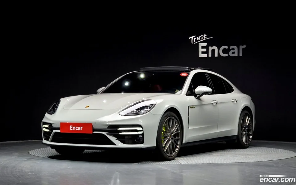 Porsche Panamera (971) 2.9 AWD E- 2022 — фото 1, купить с доставкой в Москву