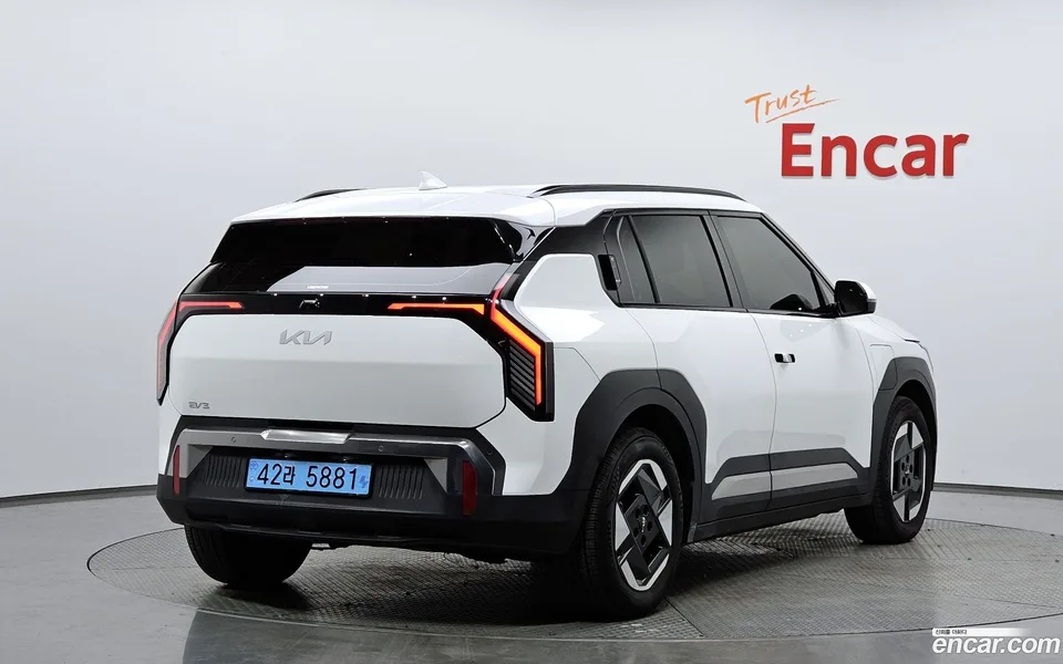 Kia EV3 2WD 2025 — миниатюра 2