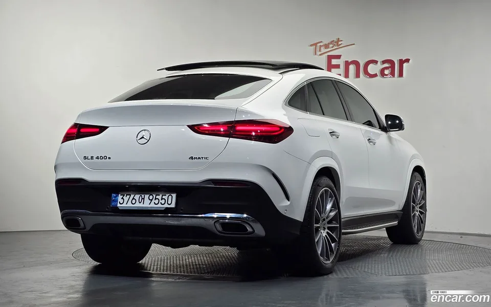 Mercedes-Benz GLE-Class GLE400e 4MATIC 2024 — миниатюра 2