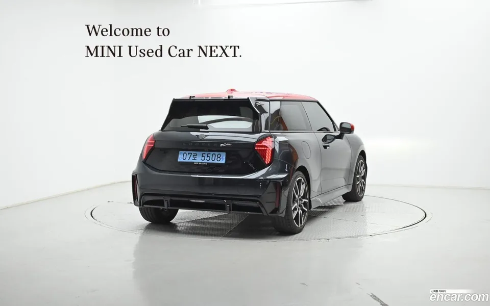MINI Cooper Electric JCW 2025 — миниатюра 2