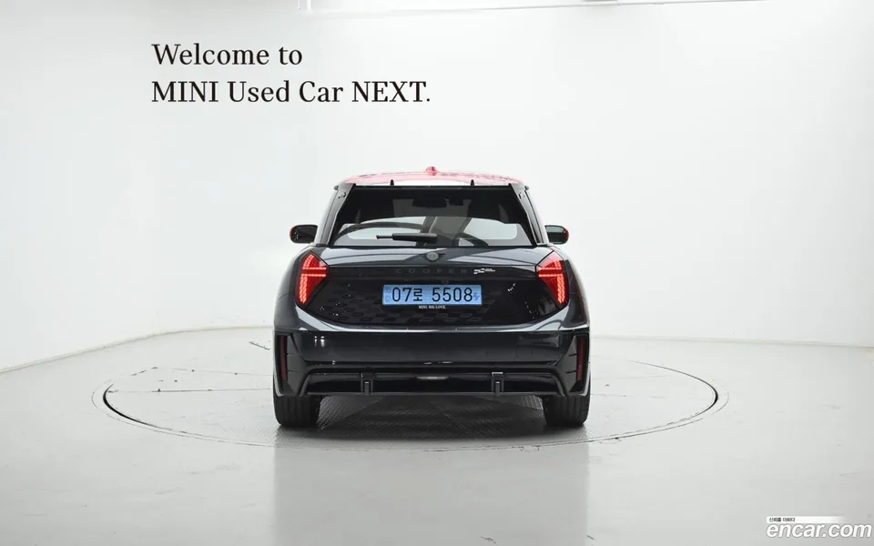 MINI Cooper Electric JCW 2025 — миниатюра 4