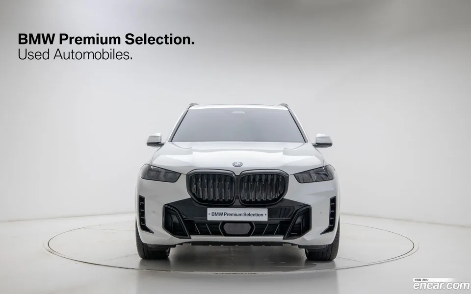 BMW X5 xDrive 50e M 2024 — миниатюра 3
