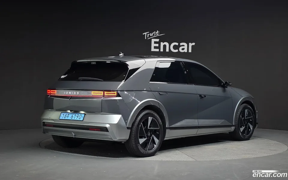 Hyundai Ioniq 5 2024 — миниатюра 2
