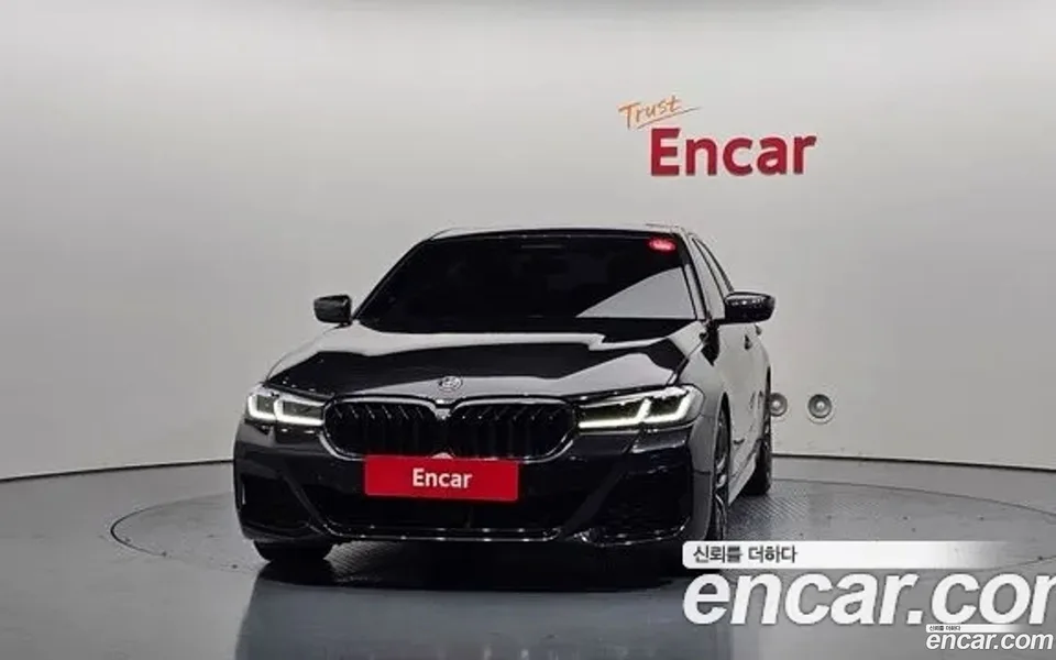 BMW 5 Series 520i M 2022 — миниатюра 3