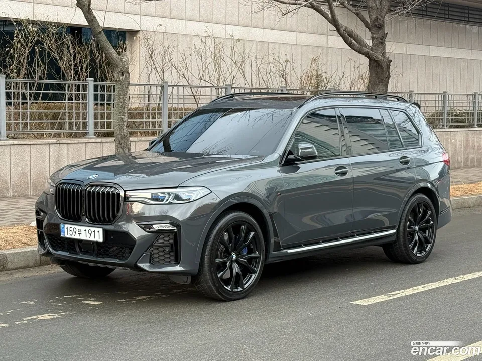 BMW X7 xDrive 40i M 6 2022 — миниатюра 2
