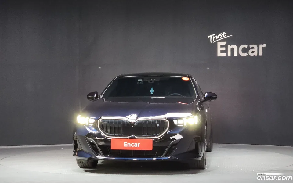 BMW i5 eDrive 40 M 2024 — миниатюра 3