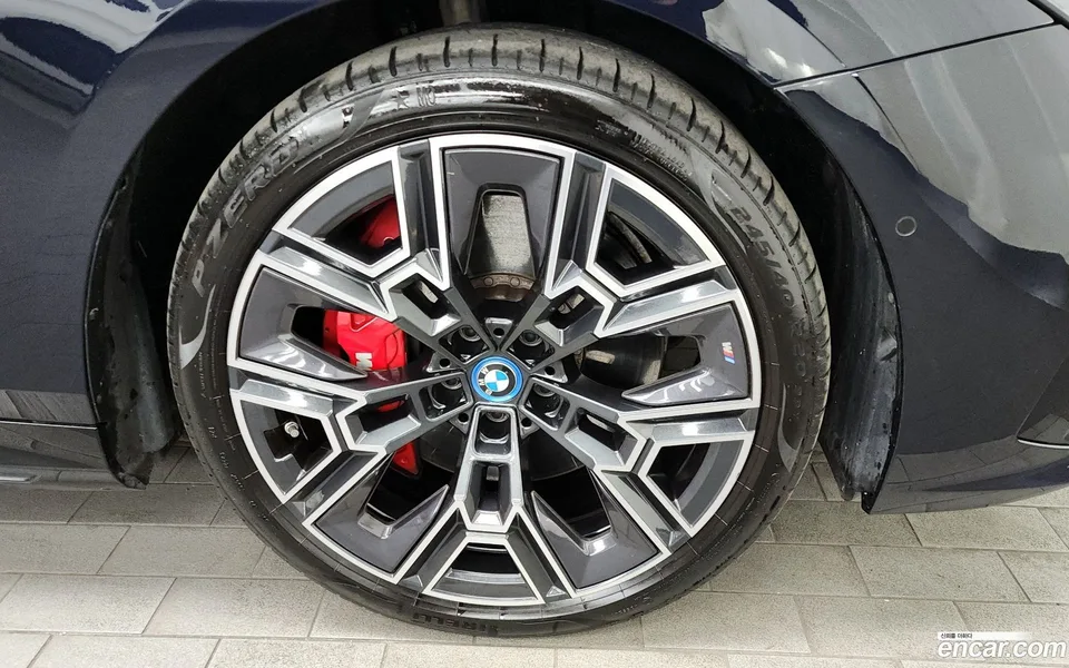 BMW i5 eDrive 40 M 2024 — миниатюра 5