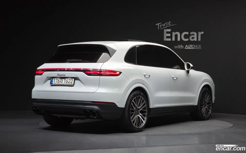 Porsche Cayenne 3.0 2022 — миниатюра 2