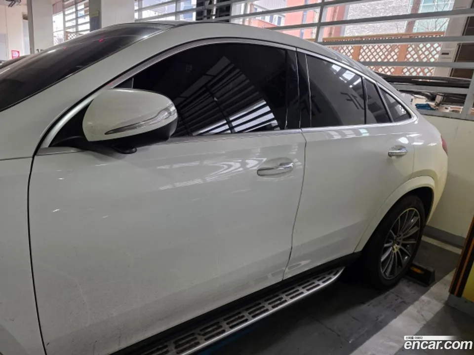Mercedes-Benz GLE-Class GLE450d 4MATIC 2024 — миниатюра 2