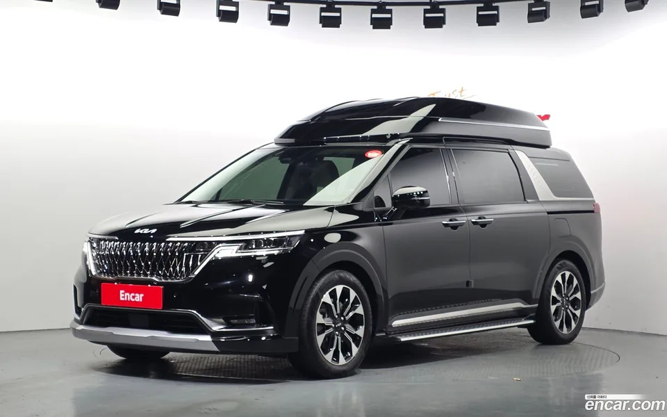 Kia Carnival 9 2023 — фото 1, купить с доставкой в Москву