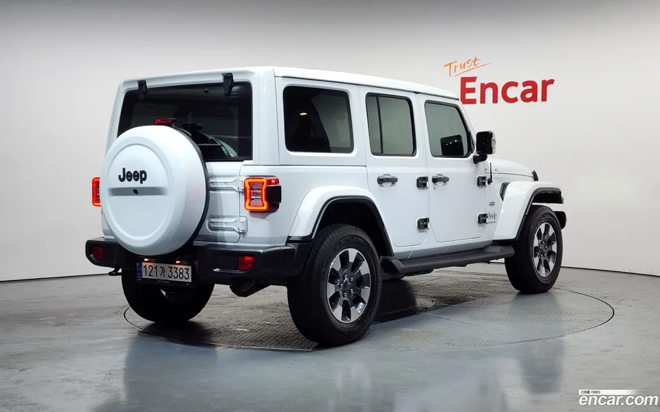 Jeep Wrangler 2.0 4 2023 — миниатюра 2