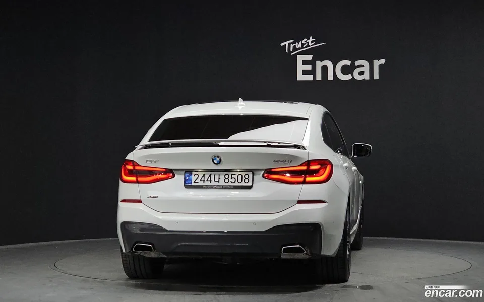 BMW 6 Series GT 630i xDrive M 2023 — миниатюра 4