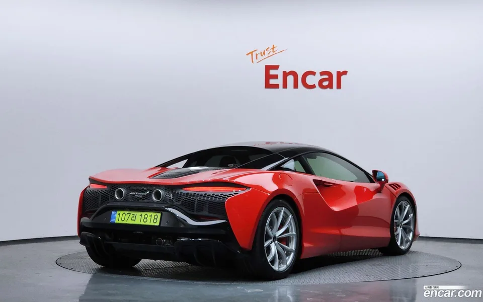 McLaren Artura 3.0 2023 — миниатюра 2