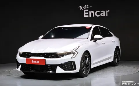 Kia K5 2025 купить в Москве