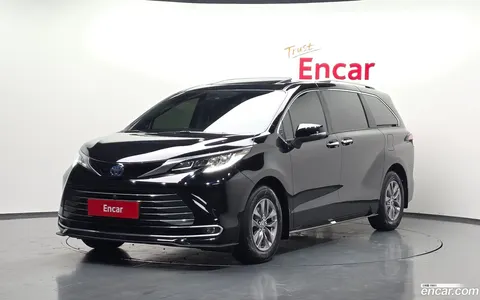 Toyota Sienna 2024 купить в Москве