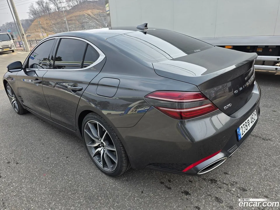 Genesis G70 2.5T 4WD 2023 — миниатюра 5
