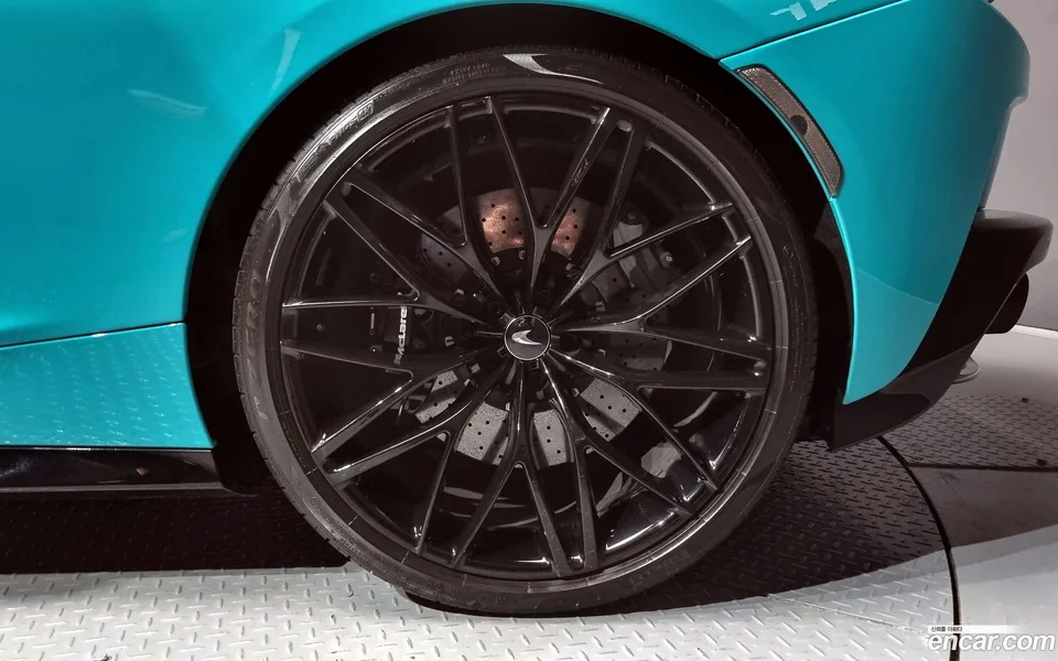 McLaren GT 4.0 2022 — миниатюра 5