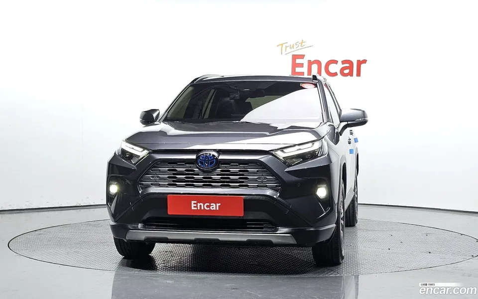 Toyota RAV4 2.5 4WD LTD 2023 — миниатюра 3