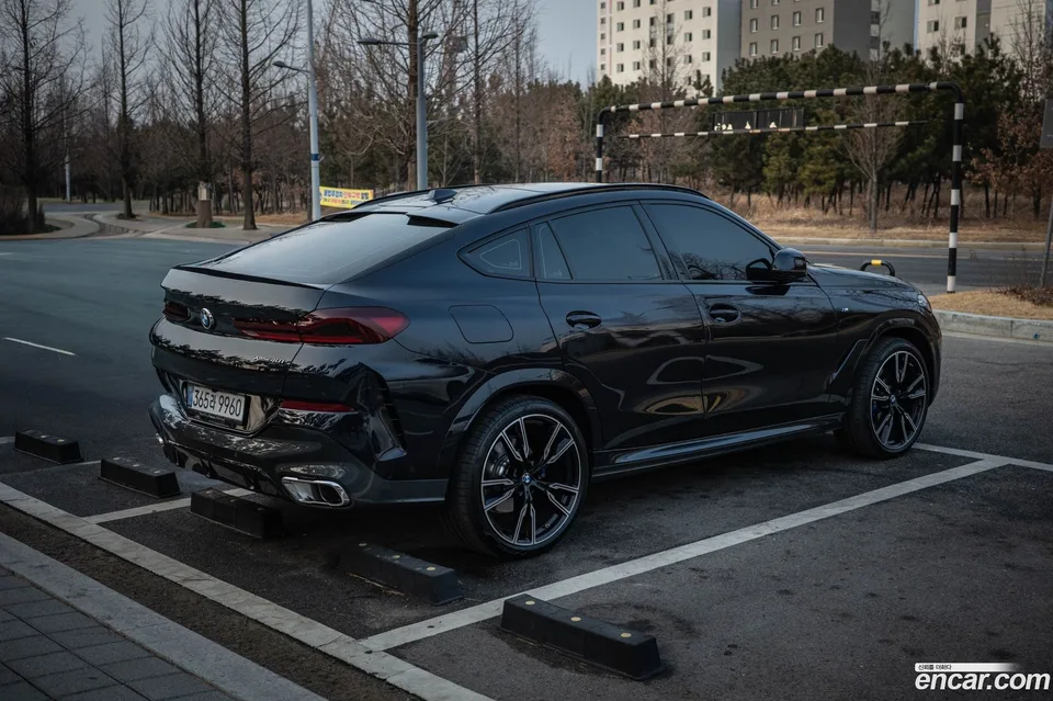 BMW X6 xDrive40i M 2025 — миниатюра 2