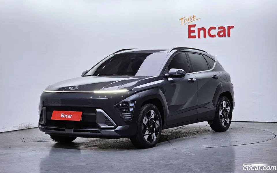 Hyundai Kona Hybrid 2023 — фото 1, купить с доставкой в Москву
