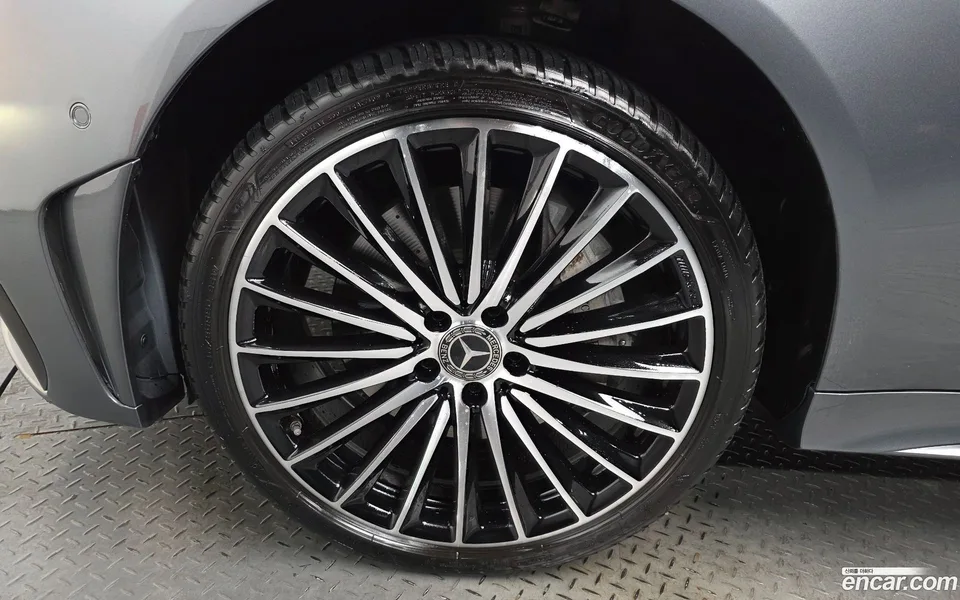 Mercedes-Benz CLS-Class CLS450 4MATIC 2023 — миниатюра 5
