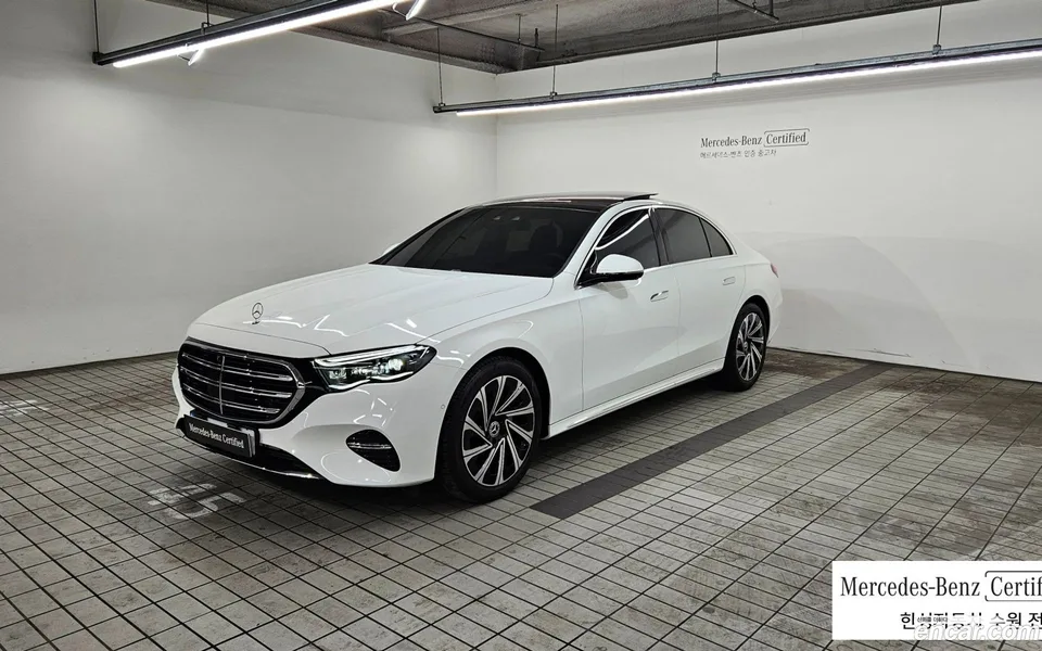 Mercedes-Benz E-Class E300 4MATIC 2024 — фото 1, купить с доставкой в Москву