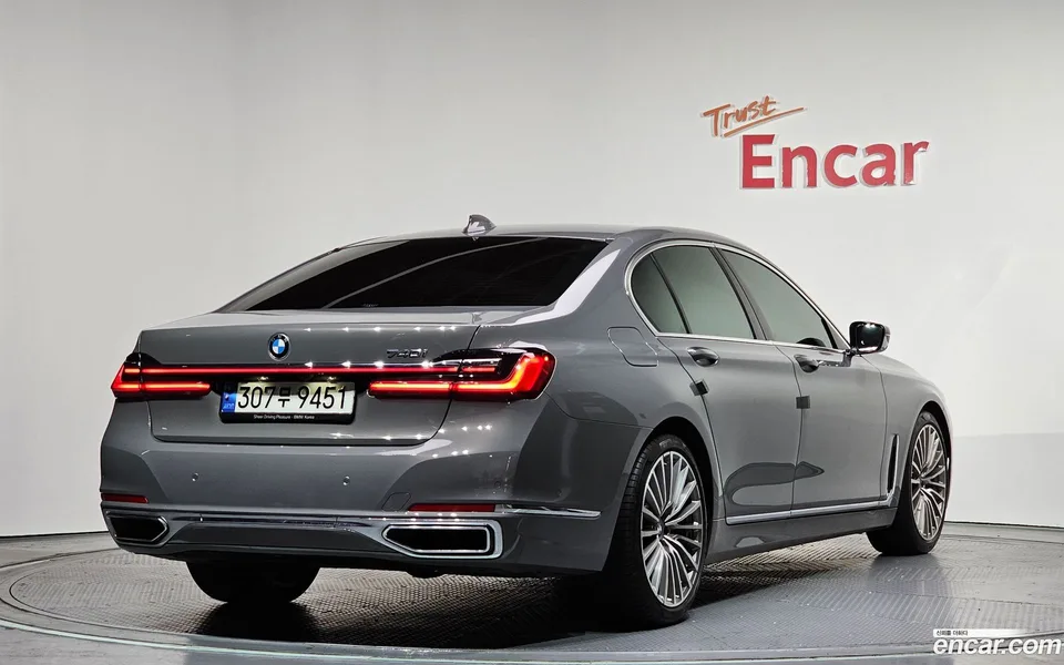 BMW 7 Series 740i 2022 — миниатюра 2