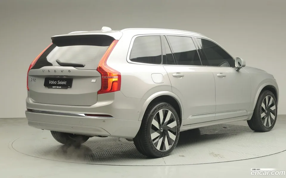 Volvo XC90 T8 2024 — миниатюра 2