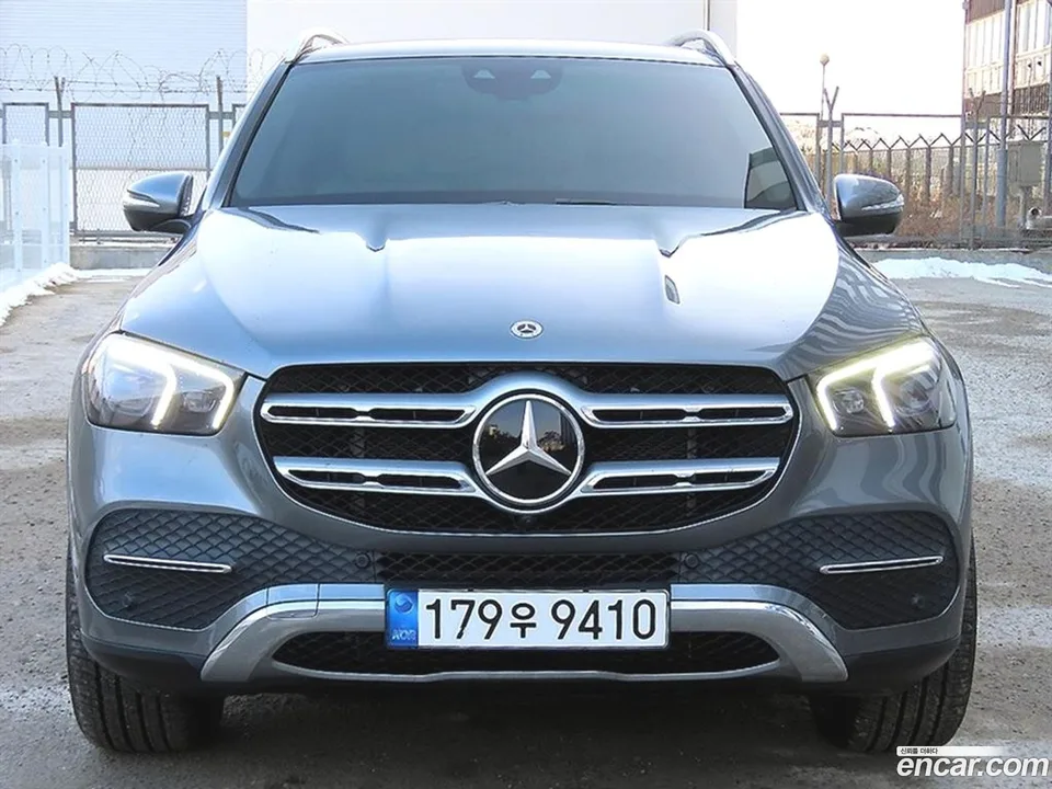 Mercedes-Benz GLE-Class GLE350e 4MATIC 2022 — миниатюра 3